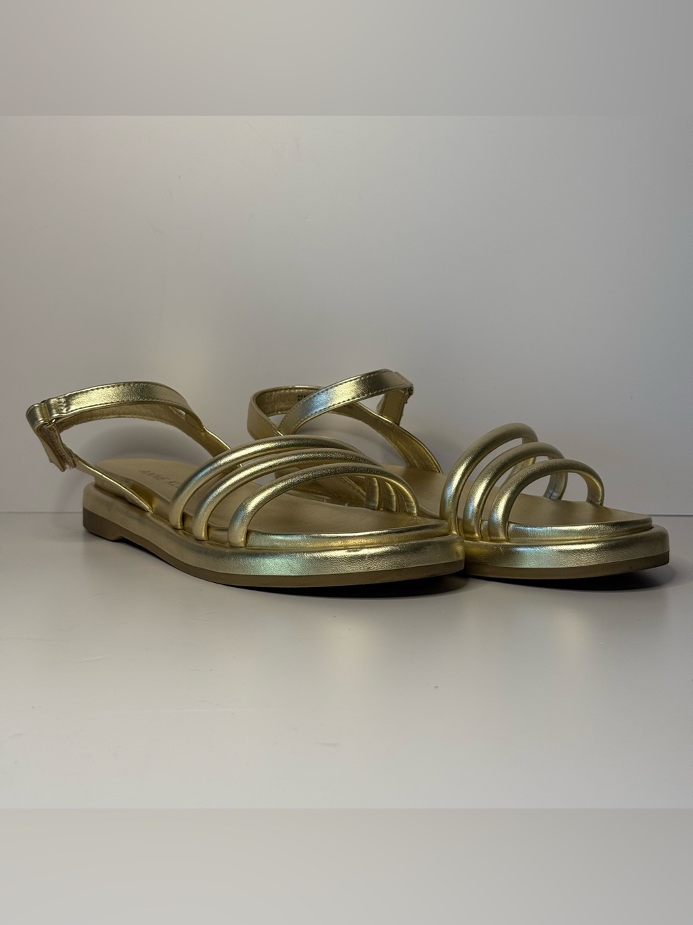 Anne Klein Ellen Sandals | Women's 7.5 | Gold